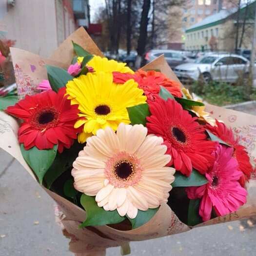 Купить цветы в магазине в городе Бийск